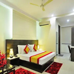Sky Rich International - 05 Mins From Karol Bagh Metro Station Отель